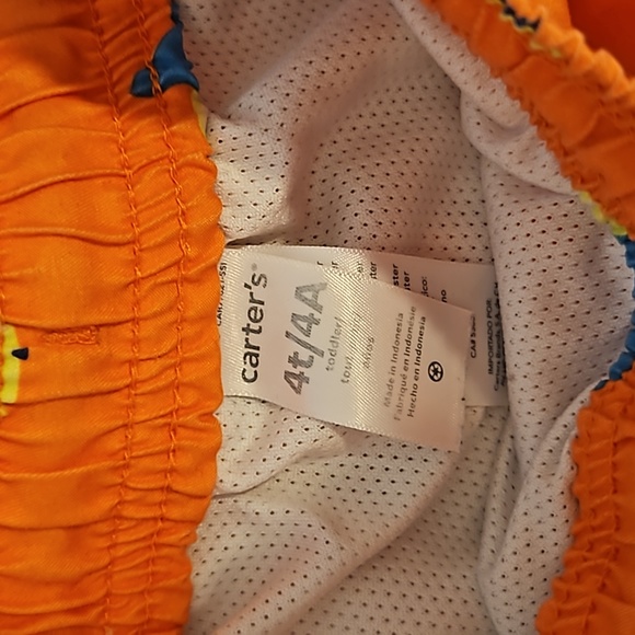 Carter's boys 4T swim trunks & rash guard set - Picture 3 of 3